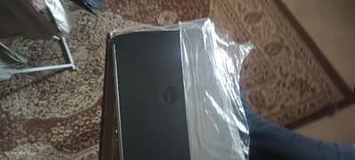 dell LATITUDE E5550