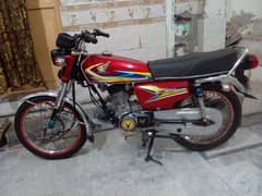 Honda 125 in good condition original document's  2019 model