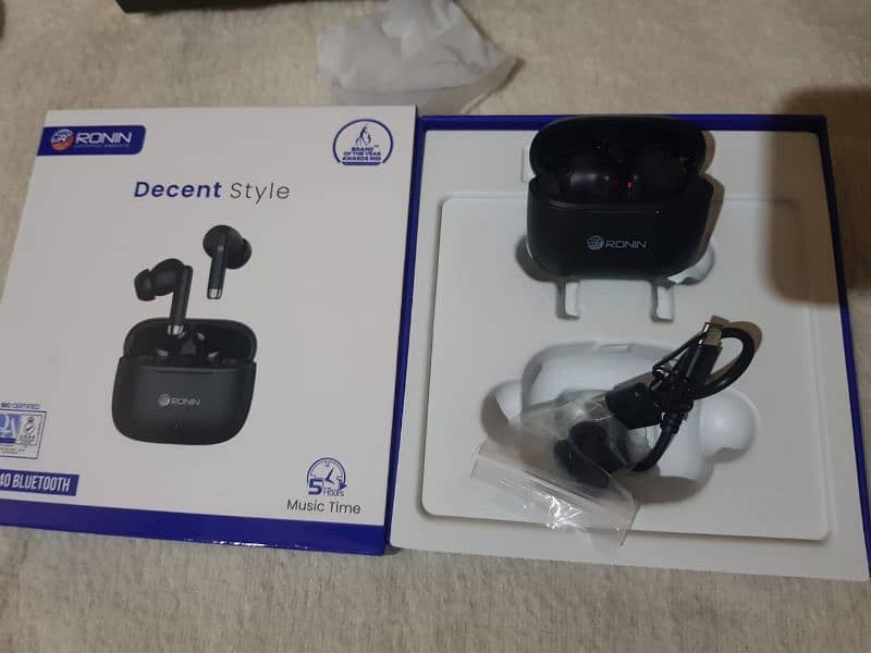 BRAND NEW RONIN R740 EARBUDS IN BEST PRICES 1