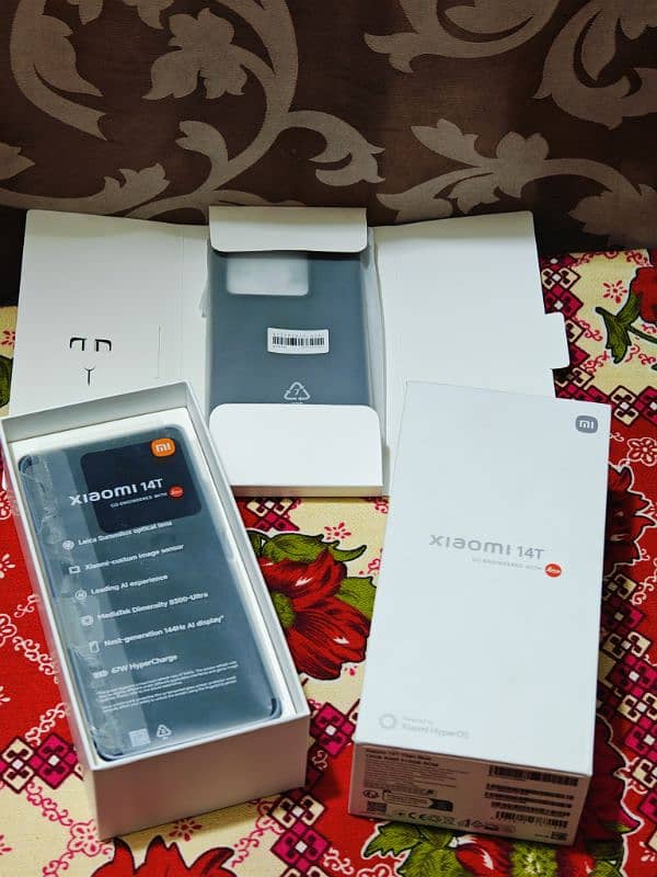 Xiaomi 14T just box open 7