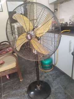 Pedestal Fan for urgent sale