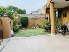 20 Marla House For Sale In Johar Town Block A3 (Semi Comerical) 150 Feet Double Kitchen Double Unit Marble Flooring Hot Location Main Approached