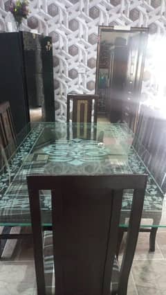 dining table only 3 month used