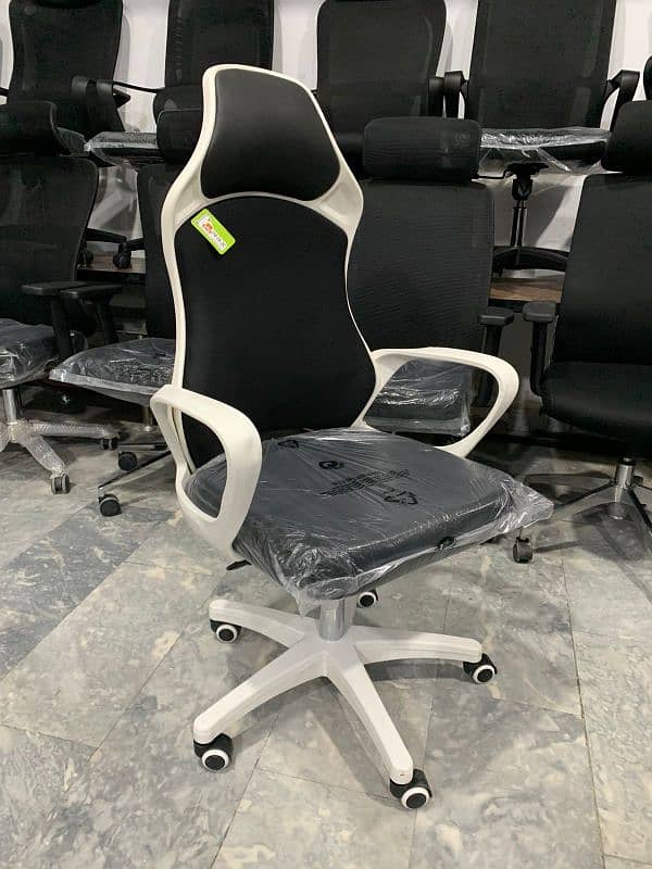 White Chinese Office Chair/Revolving Chair/Imported Chair/Gaming Chair 2