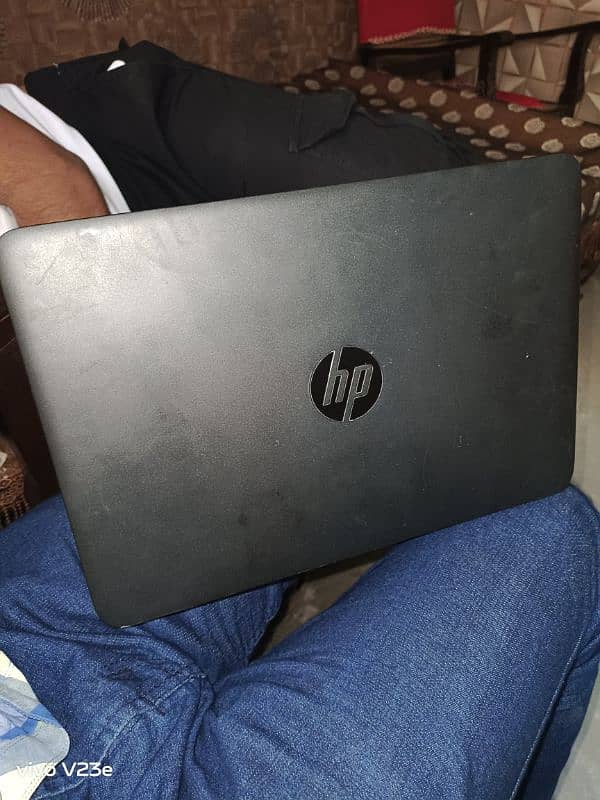 hp,corei5,4gb ram,320gb hard, fresh condition, original charger 1