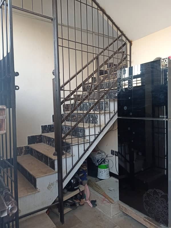 80 Square Yards Spacious House Available In Diamond City For Sale 1