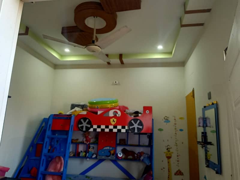 80 Square Yards Spacious House Available In Diamond City For Sale 21