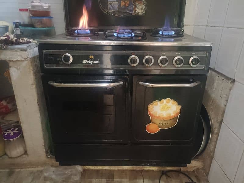 cooking range in mint condition 1