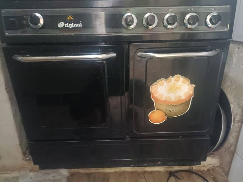 cooking range in mint condition 4