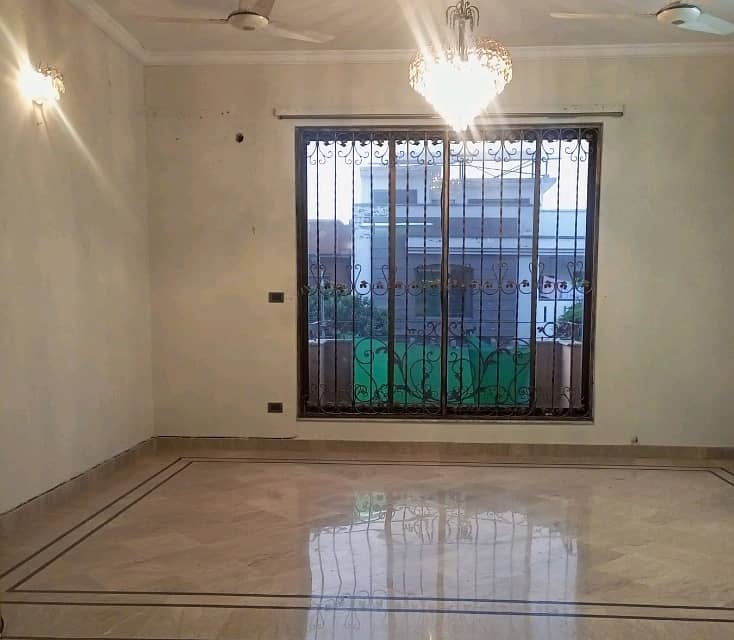 14 Marla Lower Portion For Rent In I-8/4 Islamabad 4