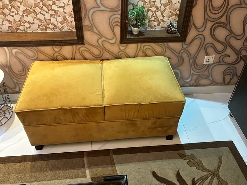 3 seater sofa with ottoman setti in new condition 3