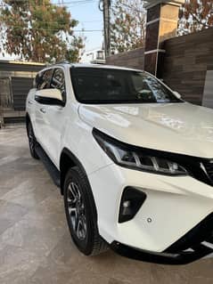 Toyota Fortuner Legender 2023