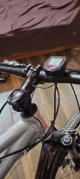 Mountain Bike / Imported / Aluminium Frame / Good Condition 6