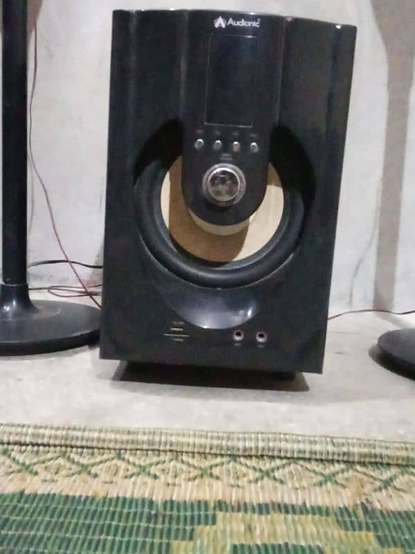 audionic speaker for sale urgent 2