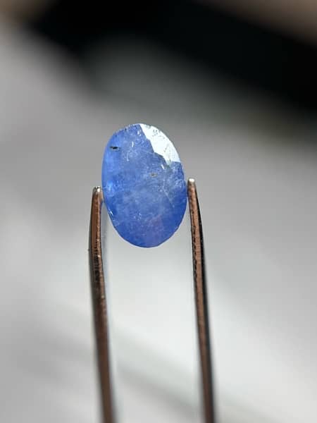 Natural Blue Sapphire Stone (Ceylon) 1