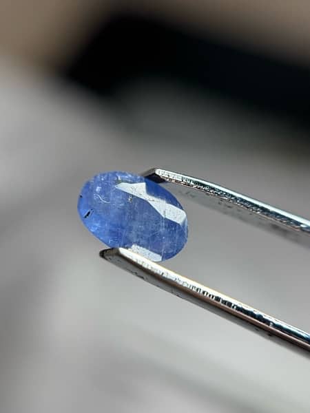 Natural Blue Sapphire Stone (Ceylon) 3