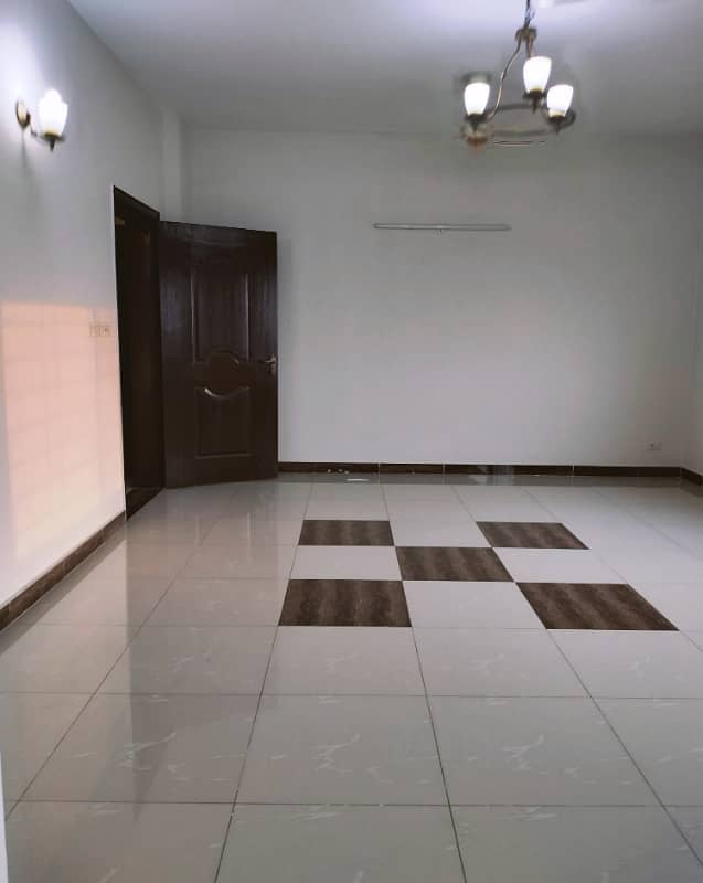 4-Bedroom Flat For Rent In Sector B Askari 11 Lahore 7