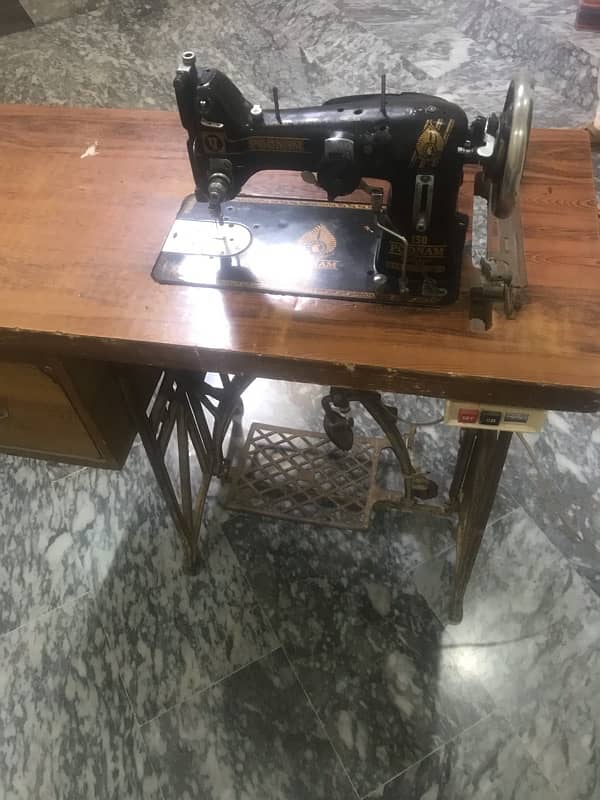 Karhai, silai , pico machine like new 10