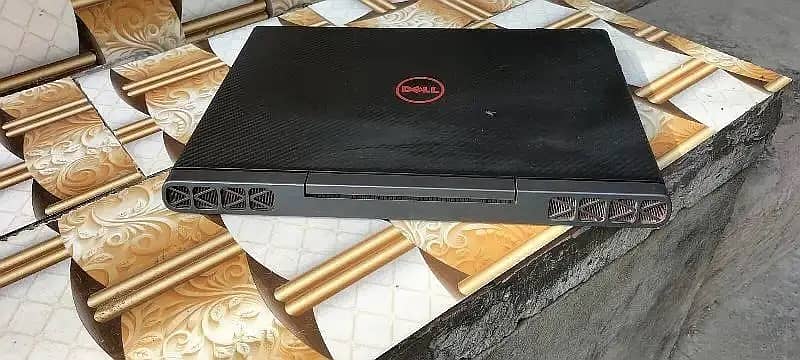 Dell Inspiron 7076 Gaming Laptop 4