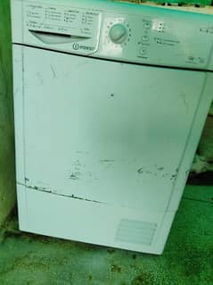 Condenser tumble dryer: freestanding, 8,0kg - IDCL 85 B H (UK)