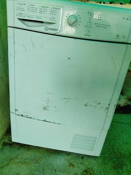 Condenser tumble dryer: freestanding, 8,0kg - IDCL 85 B H (UK) 0