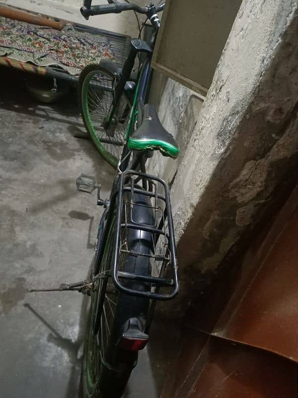 bicycle good condition ma ha sab kosh sahi h urgent sale h 5