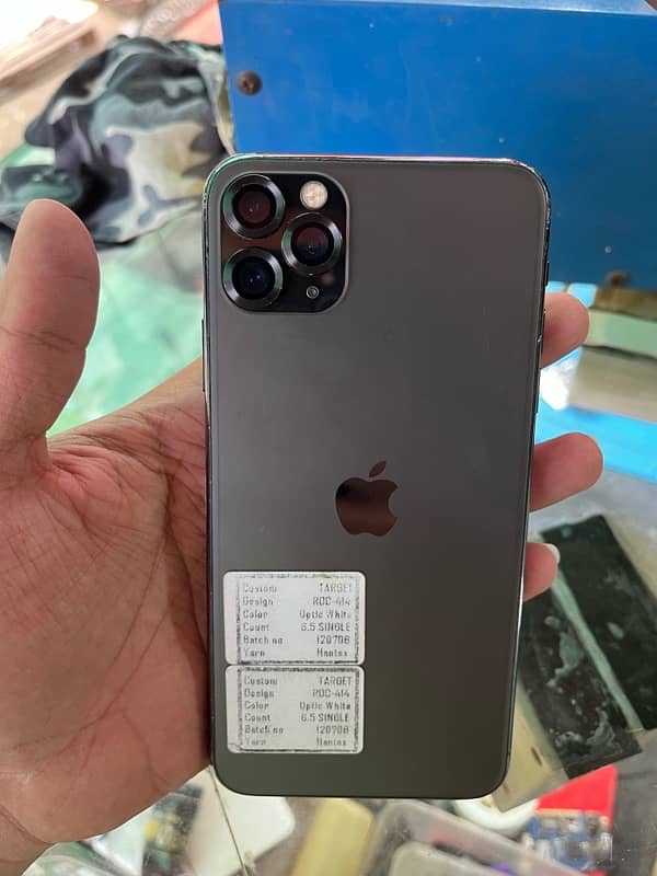 iPhone 11 Pro Max 0