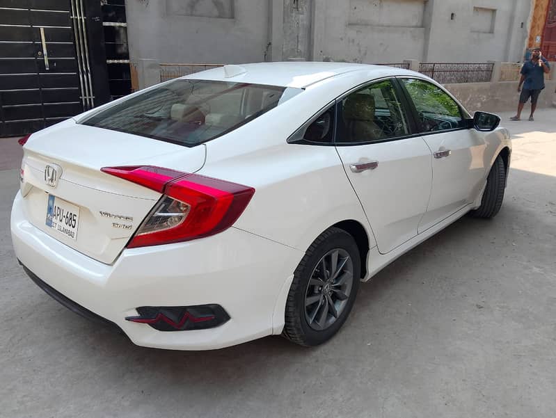 Honda Civic Oriel 1.8 2019   facelift 2