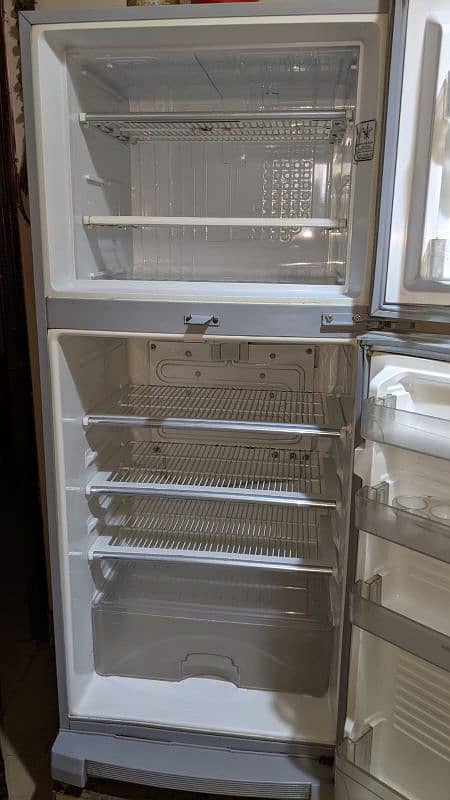 dawlance refrigerator 1