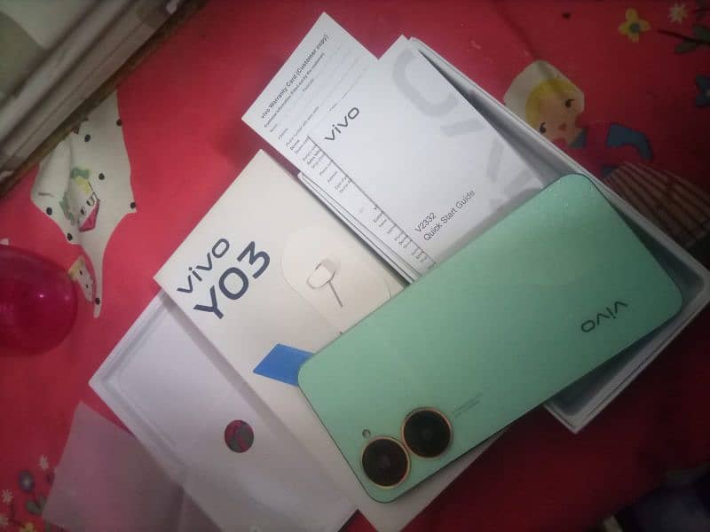 VIVO YO3 WITH COMPLETE BOX  4+4 RAM /64 GB MEMORY 2