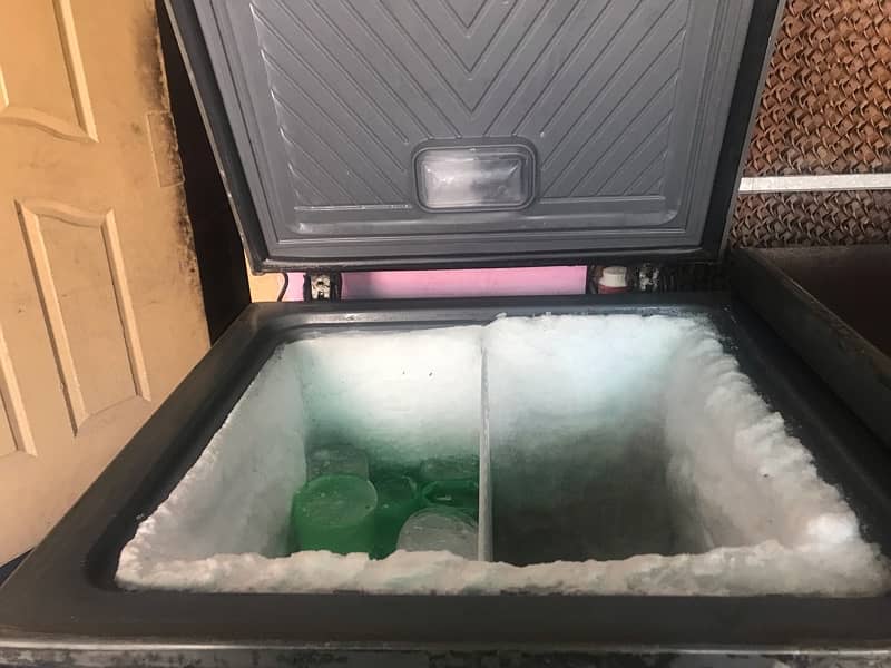 Double door deep freezer 3