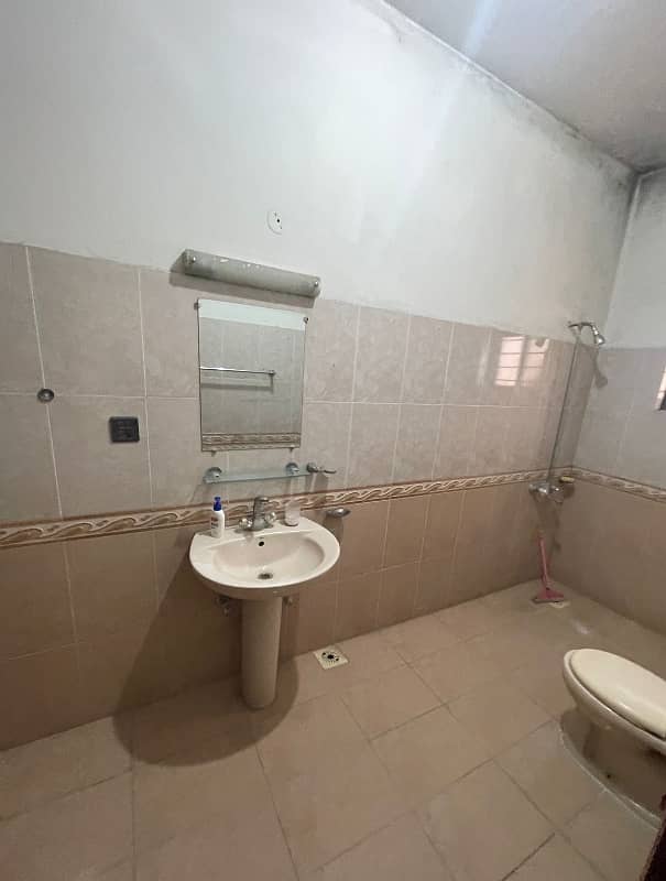 2 bedroom flat for rent 8