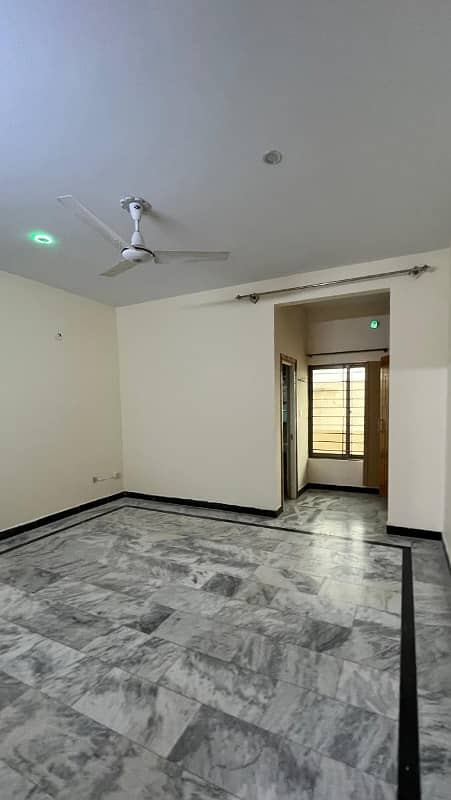 2 bedroom flat for rent 24