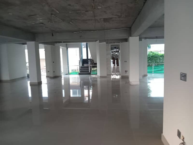 New Building Separate Floor 5000 Square Feet Commercial Space For Office Available On Rent In F-8 Islamabad 2