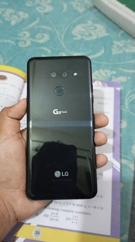 LG G8 Thinq ( SEALED ) 1