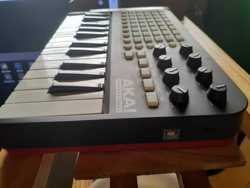 APC Key 25 - Akai Pro 2