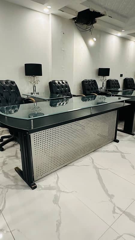 Workman Brand Top class solid Office Furniture for Sale 5