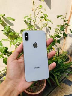 iphone x factoy unlock (256)gb water pack lush condition