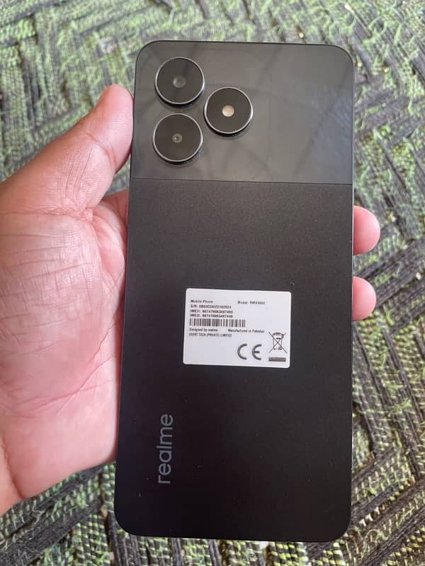 Realme C51 1