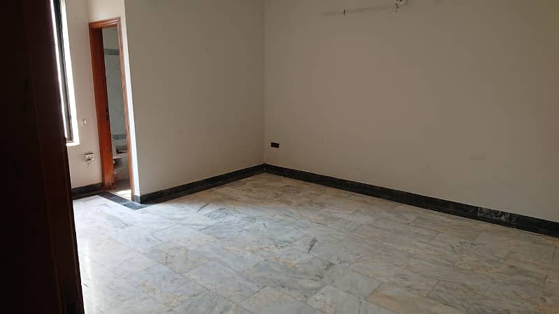 16 Marla House For Rent In Model Town Lahore 11