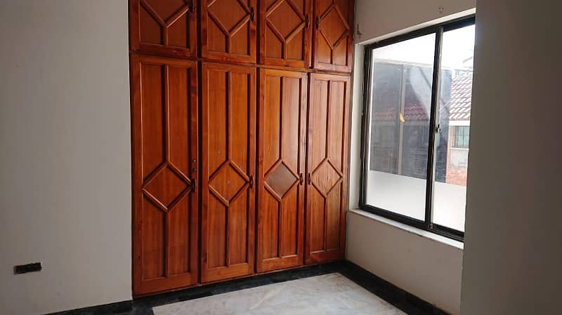 16 Marla House For Rent In Model Town Lahore 14