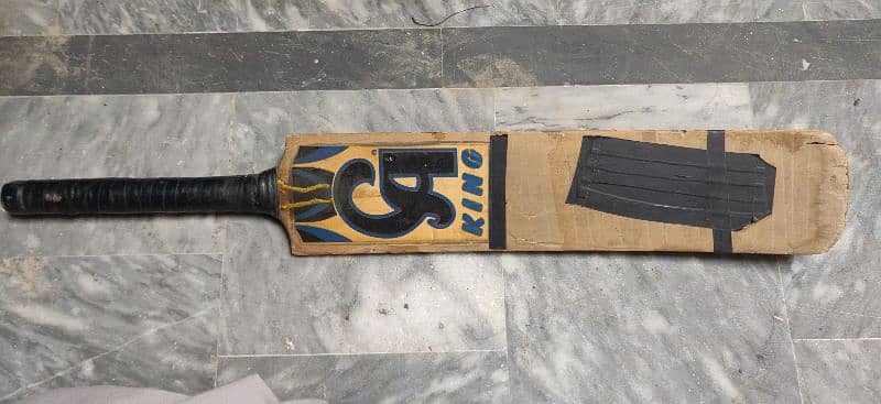 Hard ball cricket bat 4