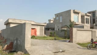 18 Marla Single Storey, Grey House For Sale in B Block, Bankers Avenue, Bedian Road 0