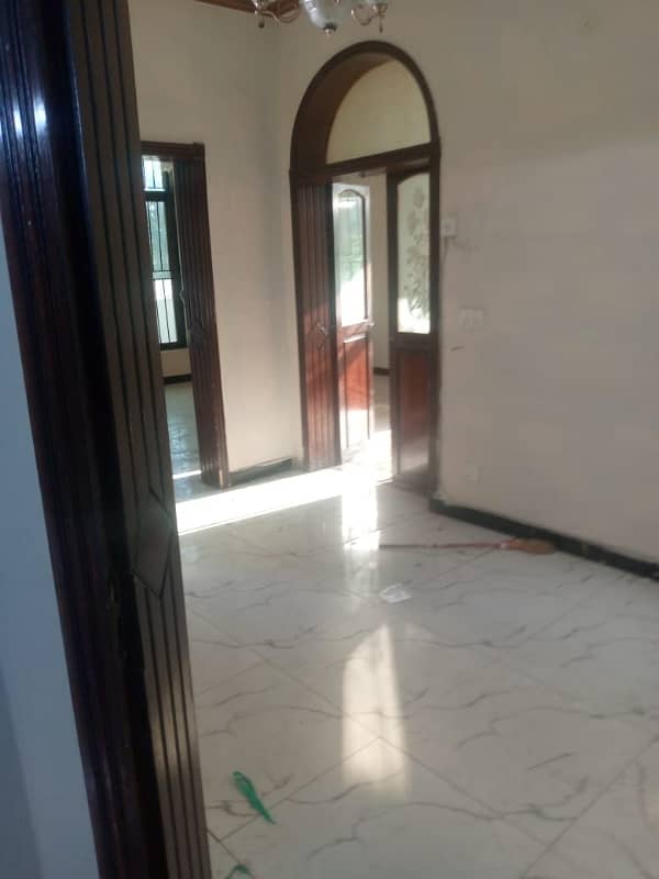 house available for rent in sector G-10 5