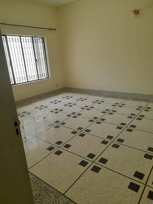 upper portion available for rent in sector G-10 6