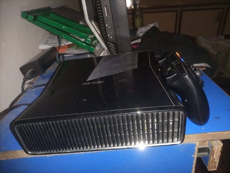 xbox 360 slim 1