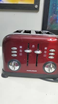 4 Slices Toaster for sell