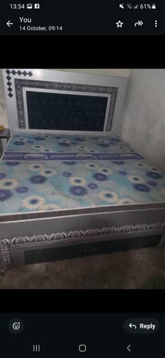 Big bed , 2 side table , dressing table , bartono wali almari urgentl 0