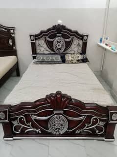 Chinyoti double bed sheesham 10/9 condition 03443787156