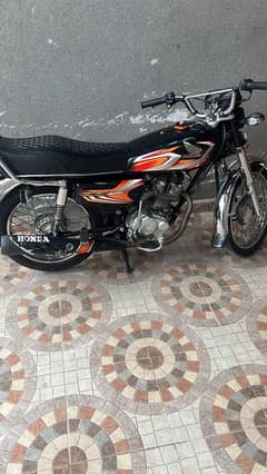 CG 125 HONDA AVAILABLE FOR SALE